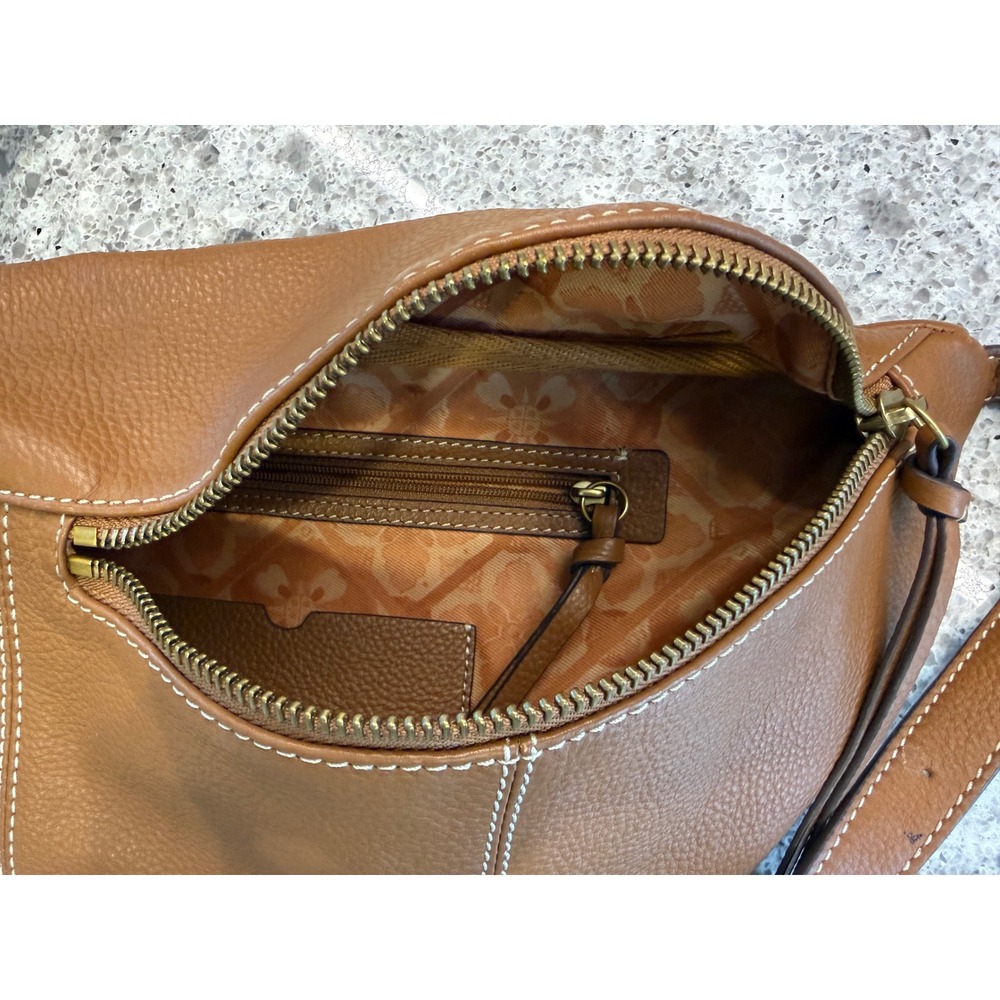 Lucky Brand 100% Leather Feyy Camel Sling Bag Crossbody Daypack/Travel Small - Picture 5 of 7